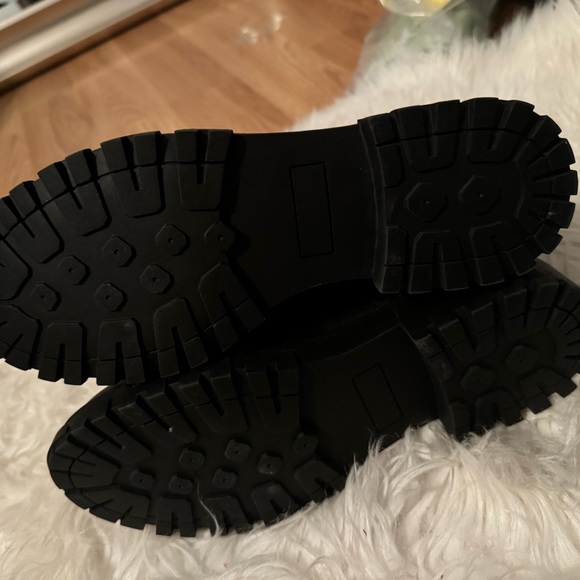 NEW - Picture 3 of 4